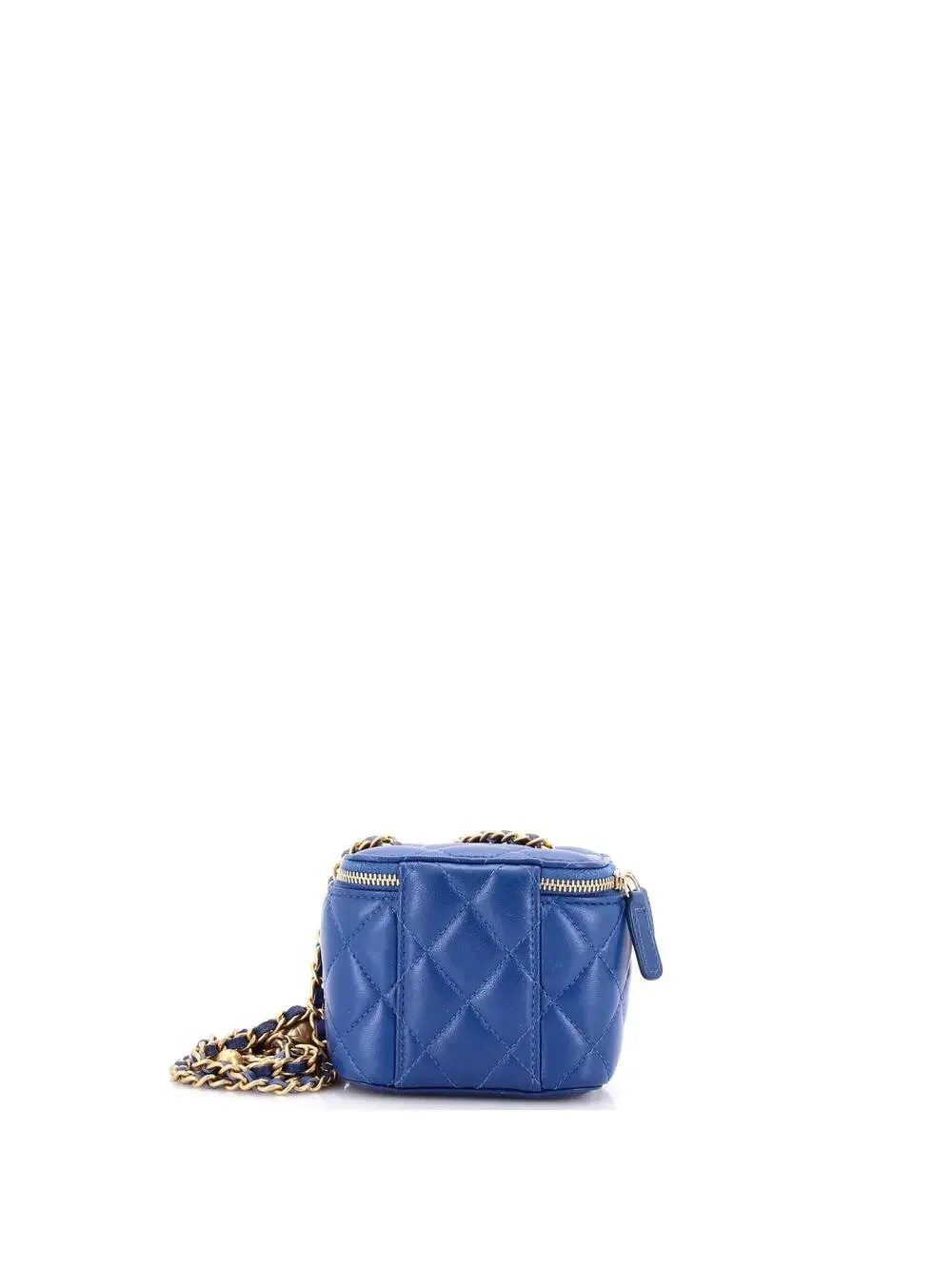 CHANEL elevate your